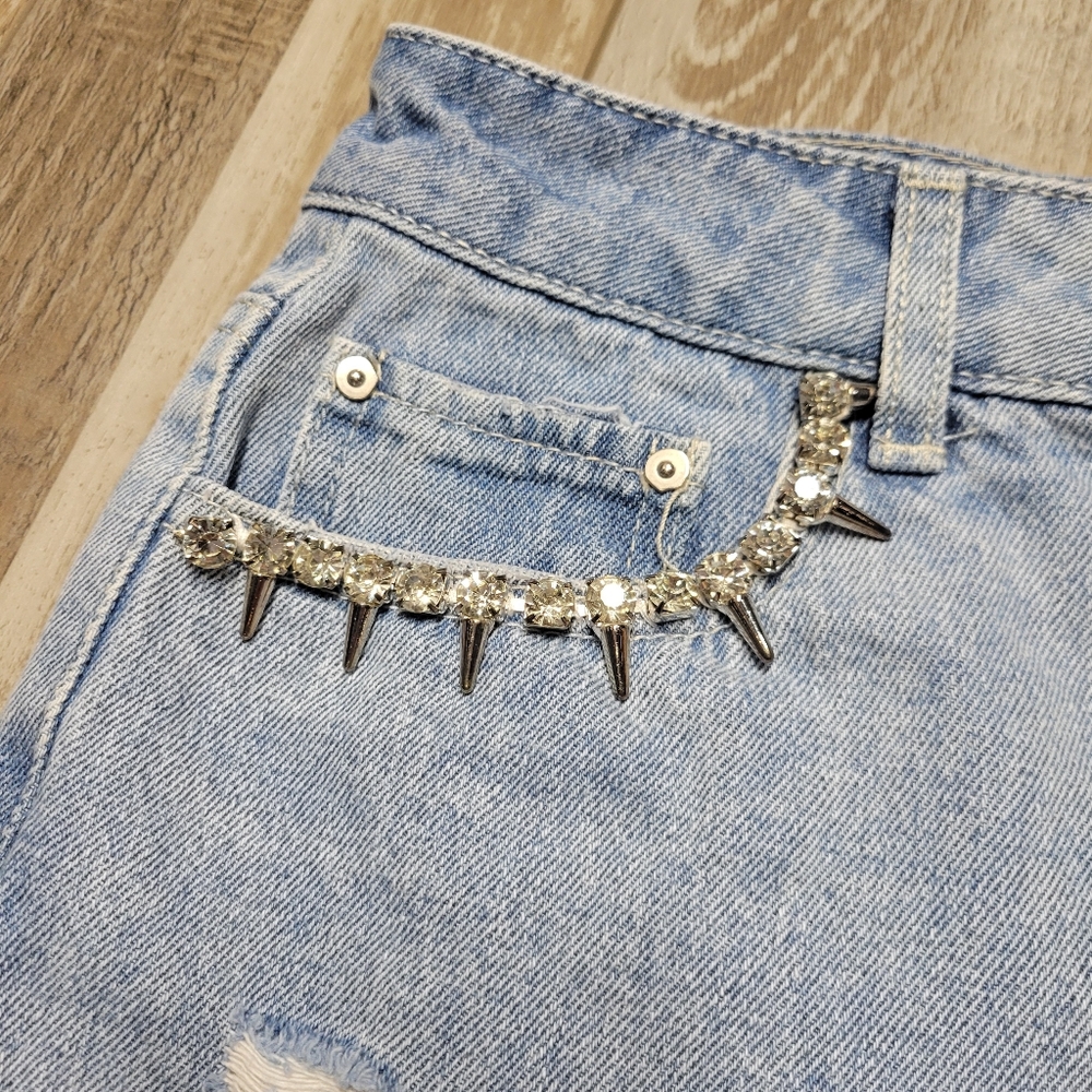 7/27 Banjara Distressed Ripped Cutoff Stretch Denim Rhinestone Shorts - Picture 3 of 7